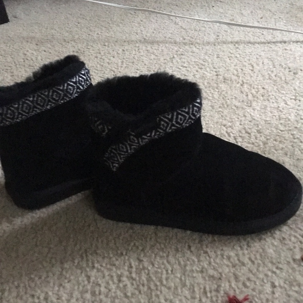 Minnetonka boots